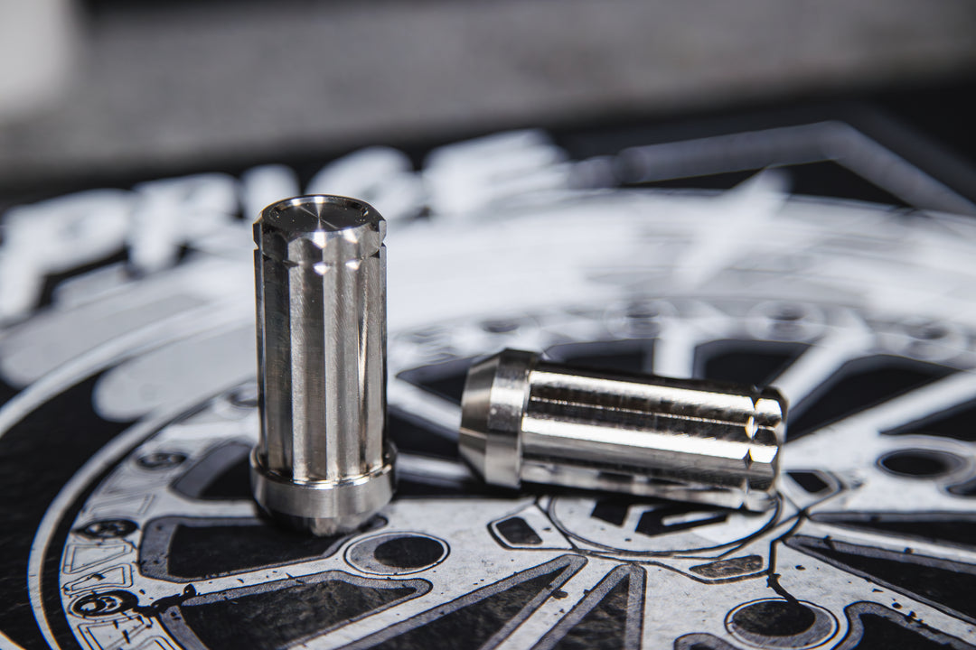 TITANIUM LUG NUT KIT M14X1.5 (32)