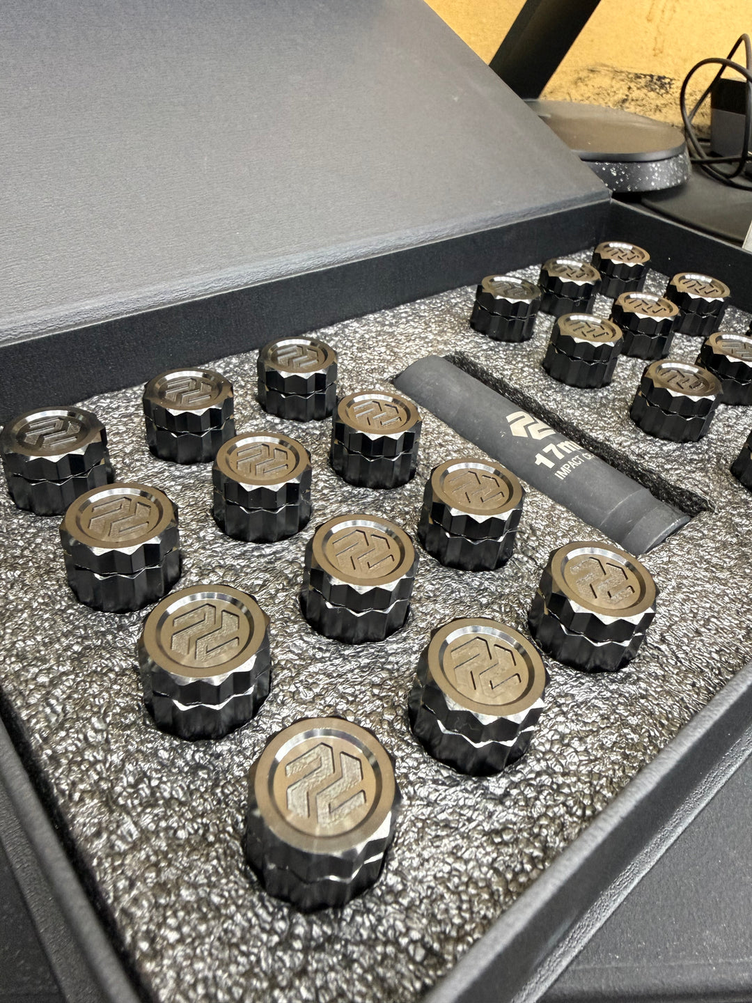 Titanium Lug Nut Kit M12X1.5 (24)